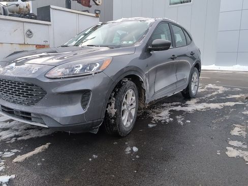 Used 2021 Ford Escape S image 5