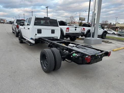 New 2026 RAM 5500 Tradesman image 18