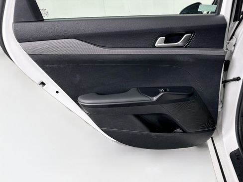 Used 2025 Kia K5 LXS image 25