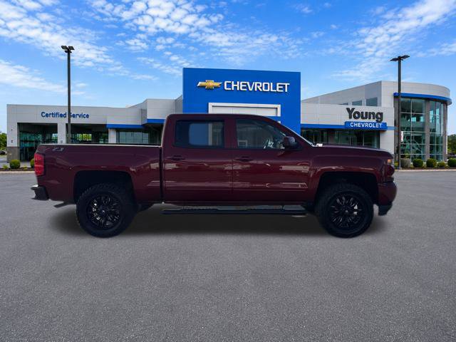 Used 2018 Chevrolet Silverado 1500 LT w/ All Star Edition AWD/4WD image 8