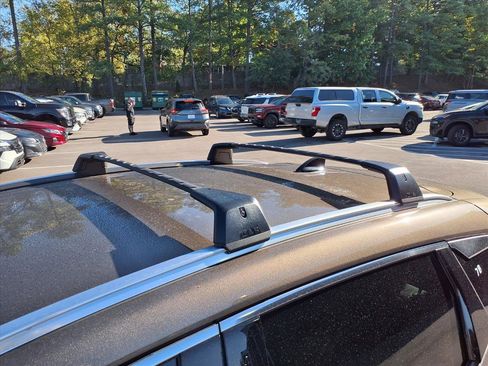 New 2026 Nissan Kicks SR w/ Cold Weather Package image 10