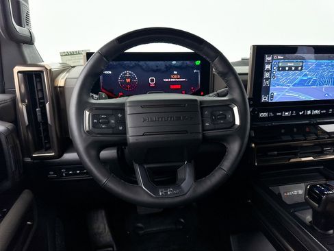 Used 2025 GMC Hummer EV 2X image 34