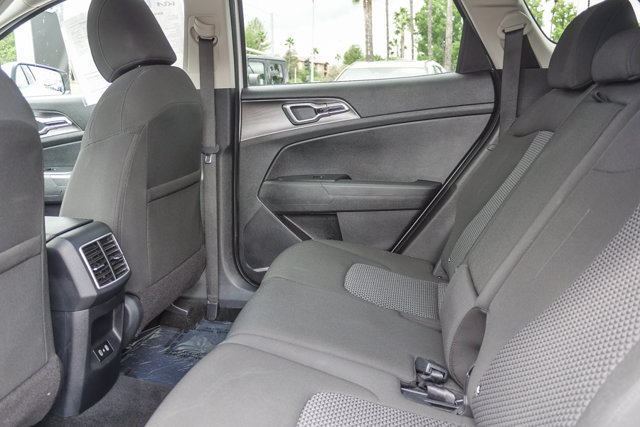 Used 2026 Kia Sportage LX FWD image 19