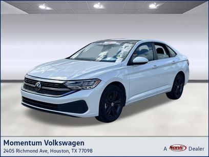 Used 2024 Volkswagen Jetta SE w/ Panoramic Sunroof Package