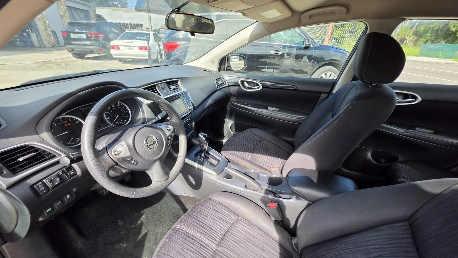 Used 2018 Nissan Sentra SV FWD image 12
