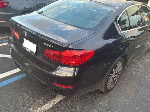 Used 2018 BMW 530i image 2