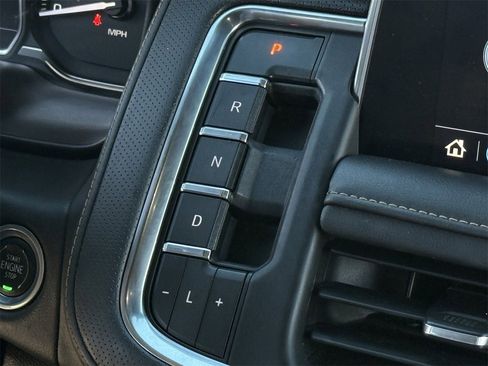 Used 2021 GMC Yukon AT4 w/ AT4 Premium Package image 20