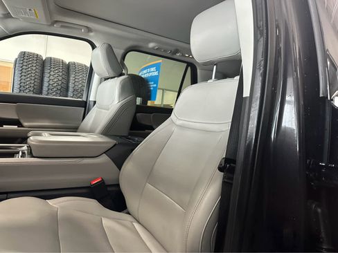 Used 2025 Ford Expedition Max Active image 22