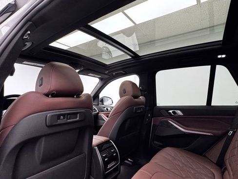 Used 2023 BMW X5 xDrive40i w/ Premium Package image 25