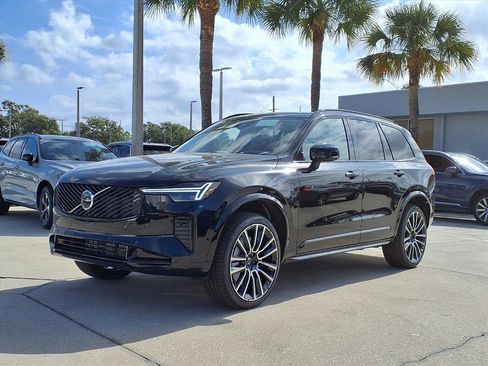 New 2026 Volvo XC90 B6 Ultra w/ Lounge Package AWD/4WD image 3