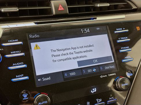 Used 2019 Toyota Camry XSE FWD image 22