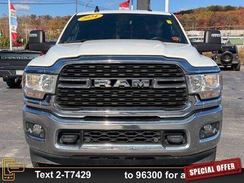 Used 2024 RAM 2500 Big Horn w/ Off Road Package image 10