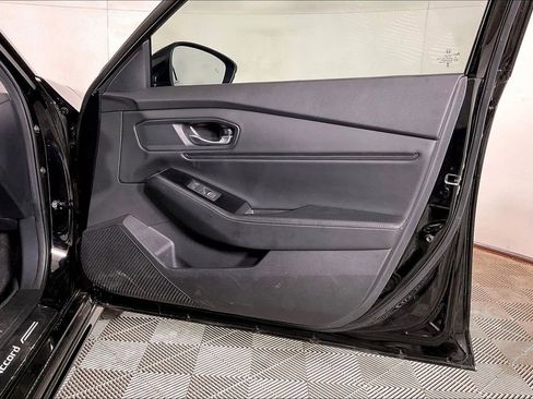 Used 2023 Honda Accord Touring image 23