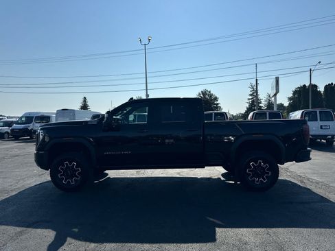 Certified 2024 GMC Sierra 2500 AT4X AWD/4WD image 2