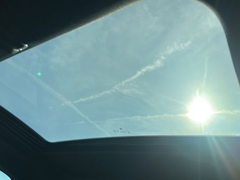 Certified 2025 BMW M4 Competition image 33