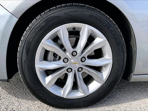 Used 2024 Chevrolet Malibu LT image 9