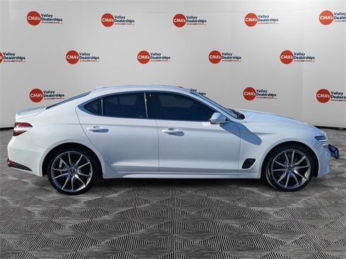 Used 2022 Genesis G70 3.3T image 4