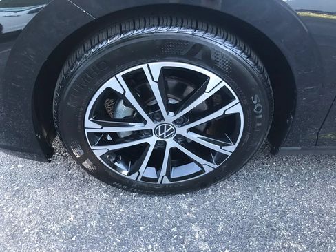 Used 2023 Volkswagen Jetta Sport FWD image 36