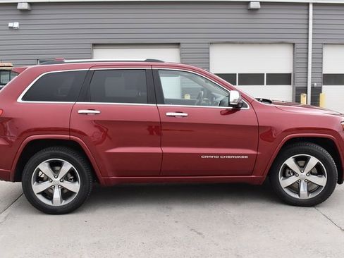 Used 2014 Jeep Grand Cherokee Overland image 4