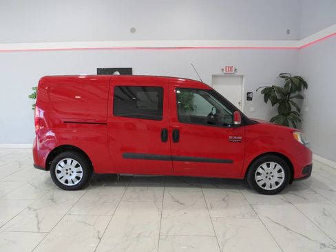 Used 2016 RAM ProMaster City Tradesman SLT image 3