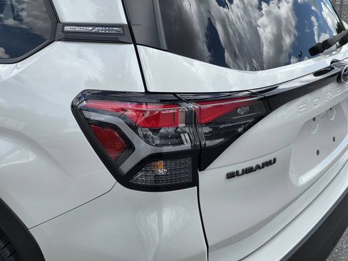 Certified 2025 Subaru Forester Premium AWD/4WD image 7