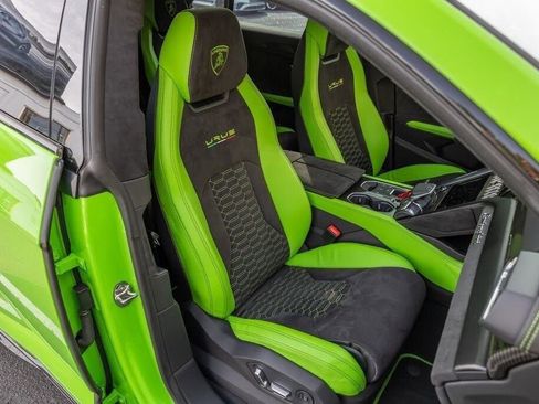 Used 2021 Lamborghini Urus AWD/4WD image 6