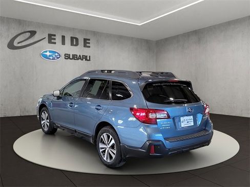 Used 2018 Subaru Outback 2.5i Limited w/ 50th Anniversary Edition image 3