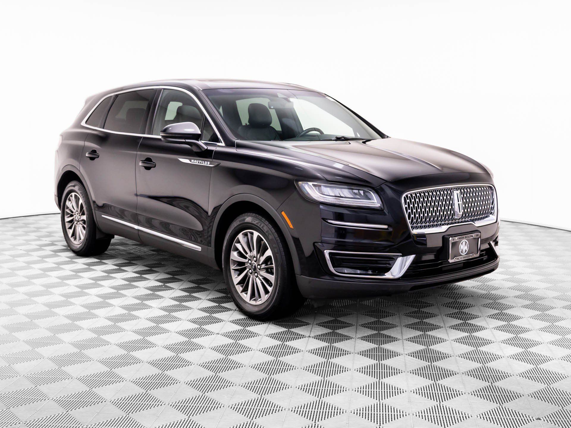 Used 2019 Lincoln Nautilus Select AWD/4WD image 8
