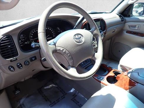 Used 2007 Toyota Sequoia Limited AWD/4WD image 13