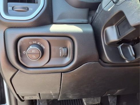 New 2026 RAM 2500 Big Horn AWD/4WD image 23