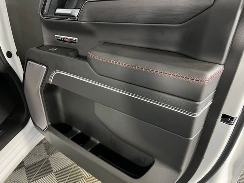 Used 2025 GMC Sierra 1500 AT4X image 33