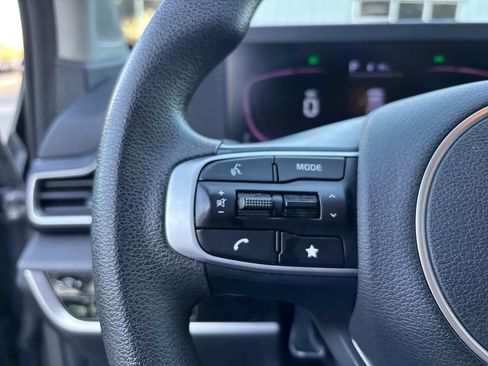 Used 2024 Kia Sportage LX image 16