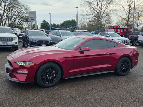 Used 2018 Ford Mustang Coupe image 24