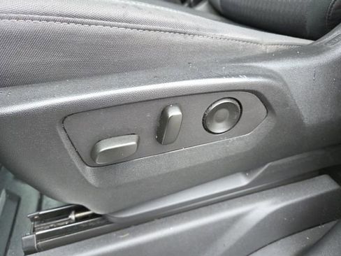 Used 2022 Chevrolet Silverado 1500 LT image 43