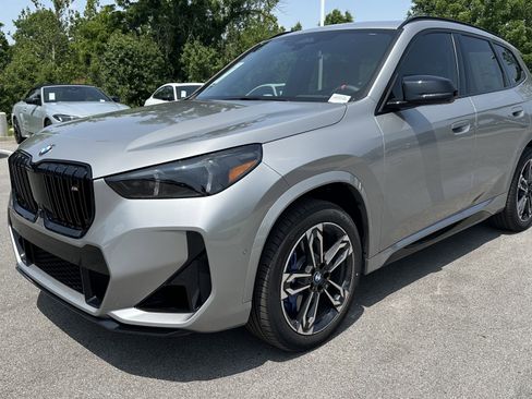 Used 2025 BMW X1 M35i w/ Premium Package image 5