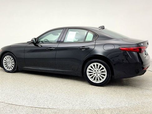 Used 2022 Alfa Romeo Giulia Sprint image 7