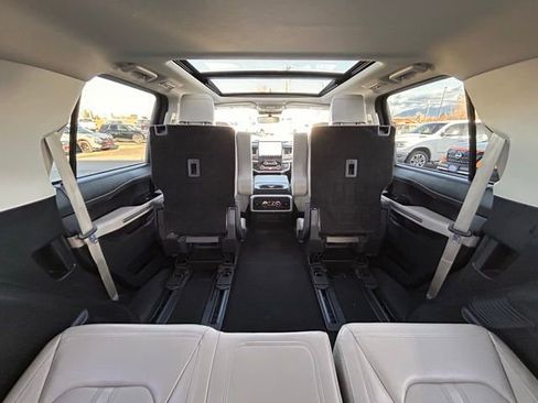 Used 2024 Ford Expedition Limited image 48