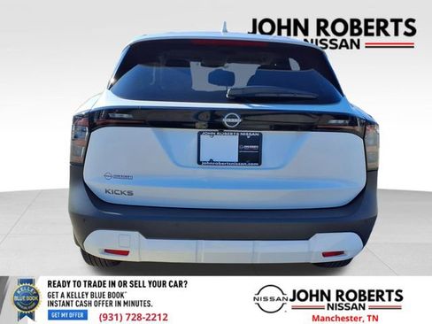 Certified 2025 Nissan Kicks SV image 15