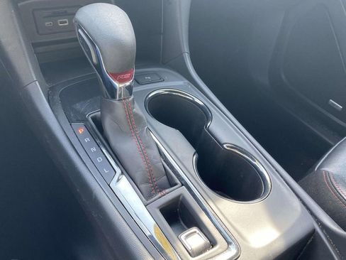 Used 2024 Chevrolet Equinox RS w/ RS Leather Package image 29