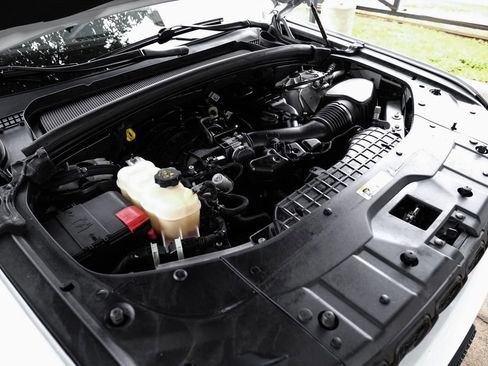 Used 2023 Jeep Grand Cherokee L Laredo RWD image 61