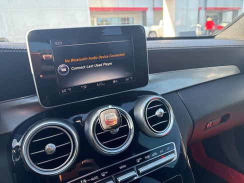 Used 2015 Mercedes-Benz C 300 4MATIC Sedan image 3