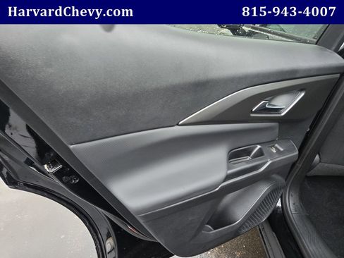 Used 2026 Chevrolet Equinox EV LT w/ Comfort Package image 34