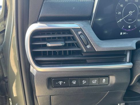 Used 2024 Kia Telluride SX X-Line AWD/4WD image 11