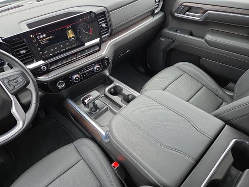 Used 2023 GMC Sierra 1500 SLT w/ SLT Convenience Package image 12