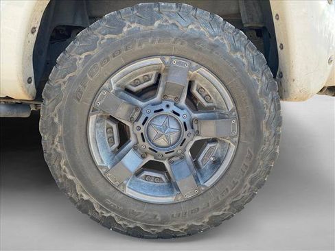 Used 2015 Toyota Tacoma 4x4 Double Cab w/ TRD Sport Package image 15
