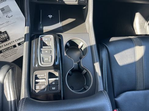 Used 2024 Honda Pilot EX-L image 18