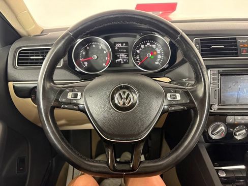 Used 2016 Volkswagen Jetta SEL FWD image 21