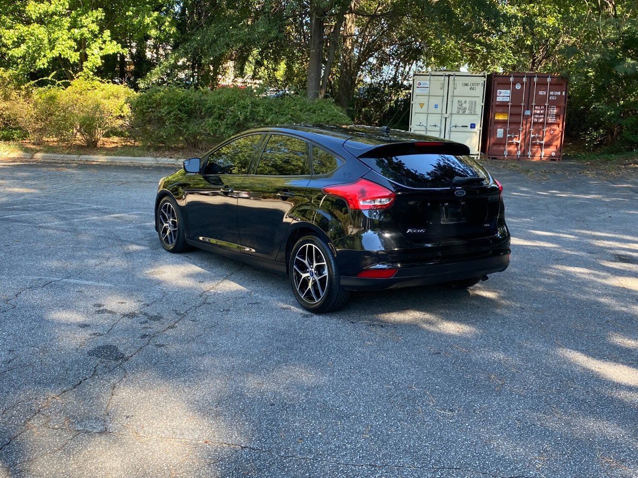 Used 2017 Ford Focus SEL FWD image 7