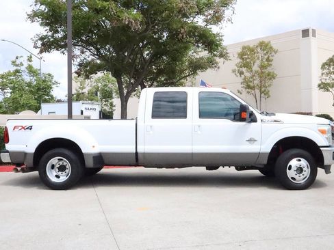Used 2014 Ford F350 Lariat w/ Lariat Ultimate Package image 2
