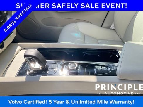 Certified 2024 Volvo XC60 B5 Core w/ Protection Package Premier AWD/4WD image 18